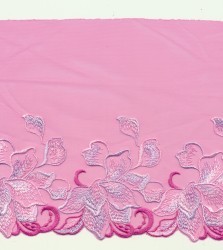 Broderie sur tulle rigide